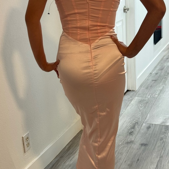 PINK SATIN SUSPENDER ELEGANT DRESS - Picture 2 of 4